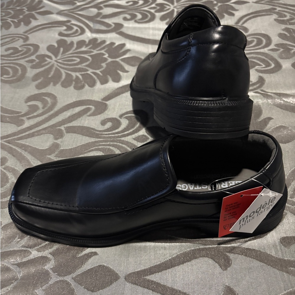 Men’s comfortable Deer Stags cushioned brand new  shoes size 10 W.
